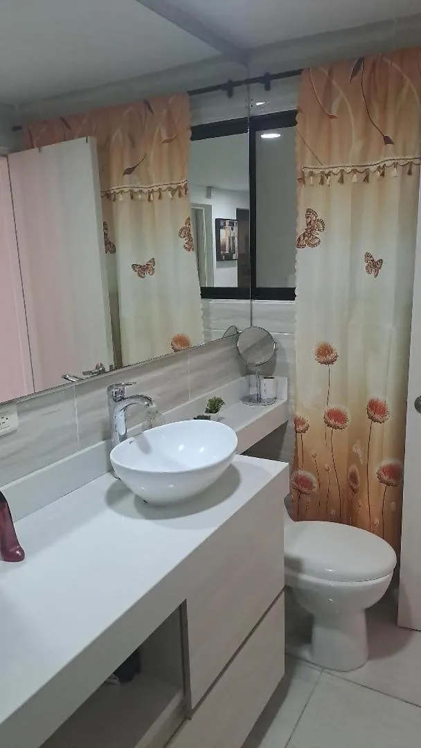 Amplio Y Comodo Apartamento Medellin Apartment