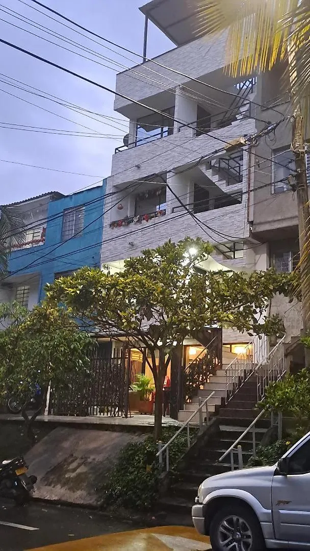 Amplio Y Comodo Apartamento Medellin 0*,