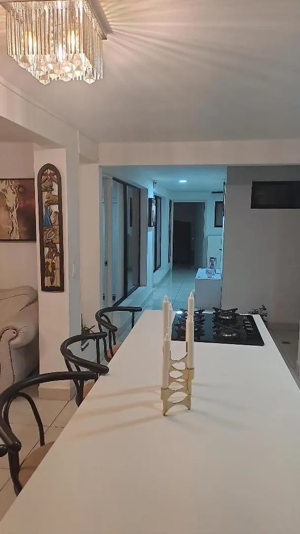 Amplio Y Comodo Apartamento Medellin